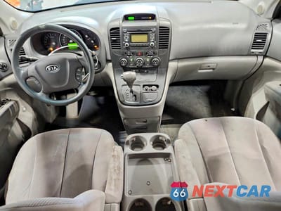 Zdjęcie 8 z 13 samochodu: 2009 KIA SEDONA LX VIN:KNDMB233996295431 - miniatura