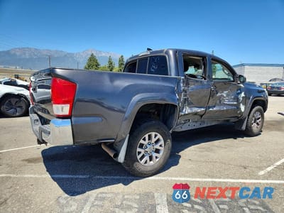 Trzecie zdjęcie samochodu z tyłu: 2016 TOYOTA TACOMA TRD SPORT DOU VIN:5TFAX5GN4GX064235 - miniatura