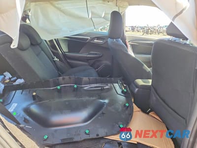 Zdjęcie 10 z 12 samochodu: 2019 HONDA FIT LX VIN:3HGGK5H45KM727665 - miniatura