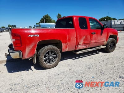 Trzecie zdjęcie samochodu z tyłu: 2011 CHEVROLET SILVERADO K1500 LS VIN:1GCRKREA1BZ461035 - miniatura