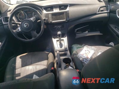 Zdjęcie 8 z 12 samochodu: 2019 NISSAN SENTRA SV VIN:3N1AB7AP5KL625571 - miniatura