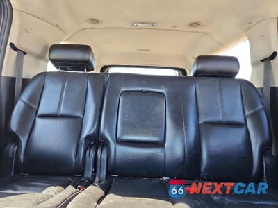Zdjęcie 10 z 13 samochodu: 2007 GMC YUKON XL C1500 VIN:1GKFC16J17J207058 - miniatura