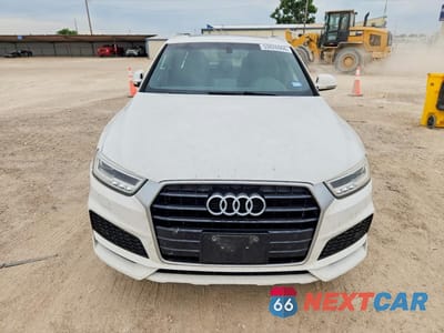 Piąte zdjęcie samochodu w środku: 2018 AUDI Q3 PREMIUM PLUS VIN:WA1HCCFS5JR032020 - miniatura