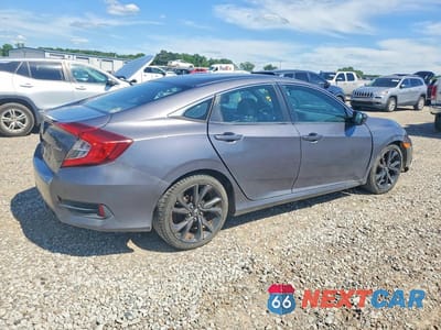 Trzecie zdjęcie samochodu z tyłu: 2019 HONDA CIVIC SPORT VIN:19XFC2F81KE037546 - miniatura