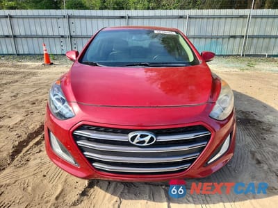 Piąte zdjęcie samochodu w środku: 2016 HYUNDAI ELANTRA GT BASE VIN:KMHD35LH8GU322004 - miniatura