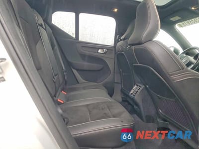 Zdjęcie 11 z 13 samochodu: 2021 VOLVO XC40 PLUS VIN:YV4162UM2M2462918 - miniatura