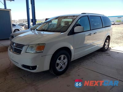 2010 DODGE GRAND CARAVAN SXT 2D4RN5D12AR135080 - główne zdjęcie licytacji z USA - miniatura