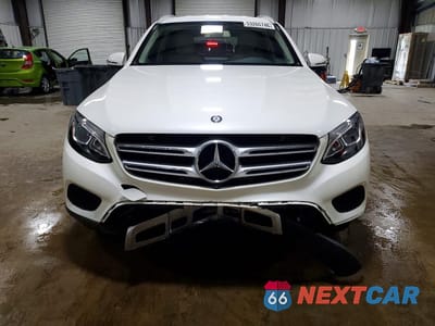 Piąte zdjęcie samochodu w środku: 2017 MERCEDES-BENZ GLC 300 4MATIC VIN:WDC0G4KB0HF255459 - miniatura