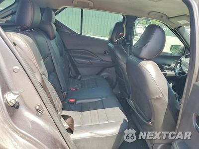 Zdjęcie 10 z 12 samochodu: 2019 NISSAN KICKS SR VIN:3N1CP5CU6KL528624 - miniatura