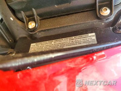 Zdjęcie 9 z 9 samochodu: 2021 DUCATI STREETFIGHTER V4 VIN:ZDMFAKNWXMB006709 - miniatura