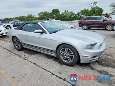 Czwarte zdjęcie samochodu z boku: 2013 FORD MUSTANG VIN:1ZVBP8EM0D5239598 - miniatura