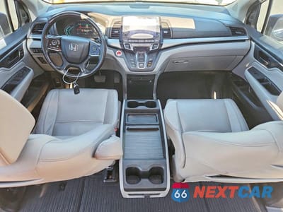 Zdjęcie 8 z 13 samochodu: 2018 HONDA ODYSSEY TOURING VIN:5FNRL6H81JB028856 - miniatura