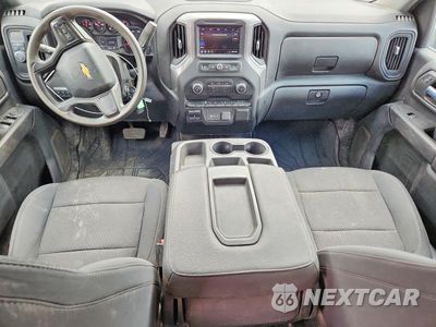 Zdjęcie 8 z 12 samochodu: 2021 CHEVROLET SILVERADO C3500 VIN:1GB4WREY2MF302304 - miniatura
