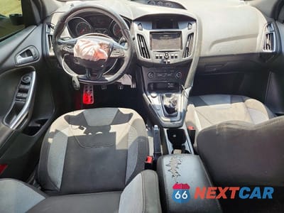 Zdjęcie 8 z 13 samochodu: 2018 FORD FOCUS ST VIN:1FADP3L94JL306911 - miniatura