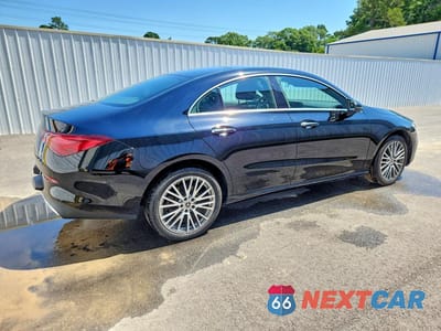 Trzecie zdjęcie samochodu z tyłu: 2025 MERCEDES-BENZ CLA 250 VIN:W1K5J4GB8SN508682 - miniatura