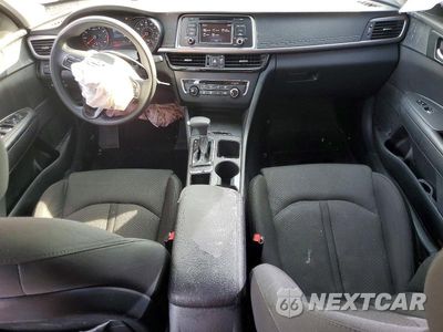 Zdjęcie 8 z 12 samochodu: 2016 KIA OPTIMA LX VIN:5XXGT4L39GG074125 - miniatura