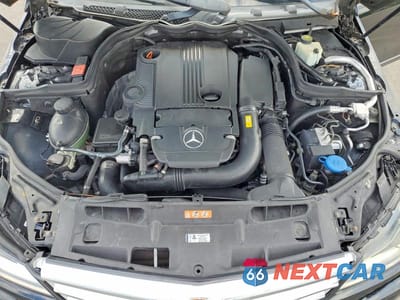 Zdjęcie 11 z 12 samochodu: 2012 MERCEDES-BENZ C 250 VIN:WDDGF4HB9CR215862 - miniatura