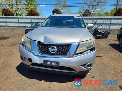 Piąte zdjęcie samochodu w środku: 2015 NISSAN PATHFINDER S VIN:5N1AR2MN3FC606598 - miniatura