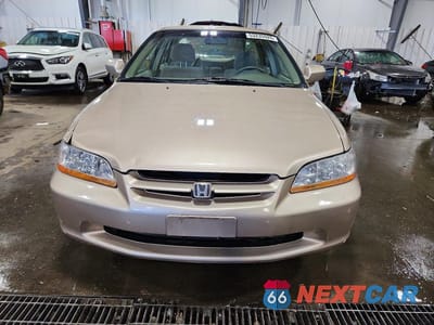 Piąte zdjęcie samochodu w środku: 2000 HONDA ACCORD LX VIN:1HGCG564XYA128317 - miniatura