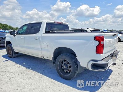 Drugie zdjęcie samochodu z przodu: 2020 CHEVROLET SILVERADO K1500 RST VIN:1GCUYEED5LZ333801 - miniatura