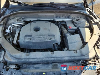 Zdjęcie 12 z 13 samochodu: 2018 VOLVO XC60 T6 MOMENTUM VIN:YV4A22RK8J1028748 - miniatura