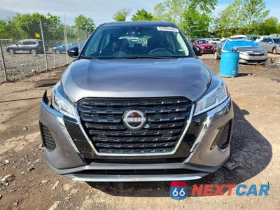 Piąte zdjęcie samochodu w środku: 2023 NISSAN KICKS S VIN:3N1CP5BVXPL569646 - miniatura