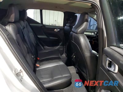Zdjęcie 11 z 13 samochodu: 2025 VOLVO XC40 CORE VIN:YV4L12UJ0S2565863 - miniatura