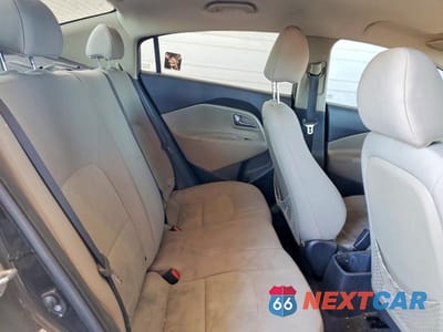 Zdjęcie 10 z 12 samochodu: 2014 KIA RIO LX VIN:KNADM4A39E6352047 - miniatura
