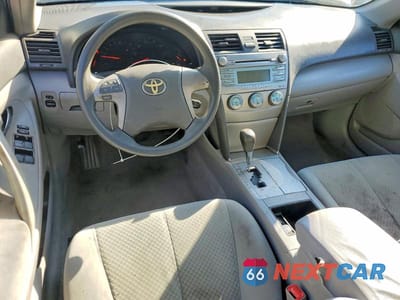 Zdjęcie 8 z 12 samochodu: 2009 TOYOTA CAMRY LE VIN:4T1BE46K59U339316 - miniatura