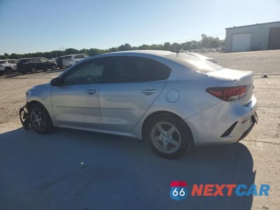 Drugie zdjęcie samochodu z przodu: 2022 KIA RIO S VIN:3KPA24AD7NE477014 - miniatura