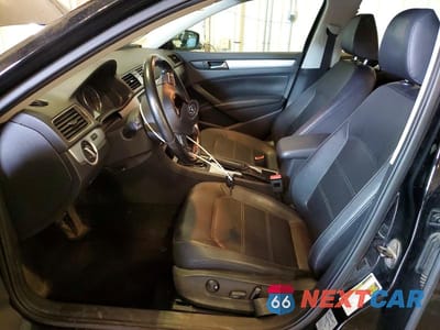 Zdjęcie 7 z 12 samochodu: 2013 VOLKSWAGEN PASSAT SE VIN:1VWBH7A3XDC011429 - miniatura