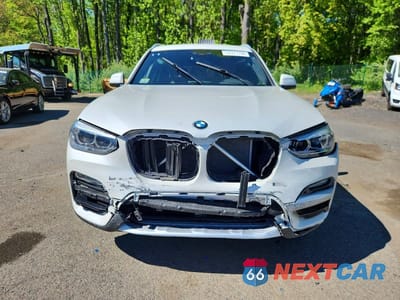 Piąte zdjęcie samochodu w środku: 2019 BMW X3 XDRIVE30I VIN:5UXTR9C52KLE21123 - miniatura