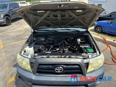 Piąte zdjęcie samochodu w środku: 2008 TOYOTA TACOMA BASE VIN:5TENX22N48Z532076 - miniatura