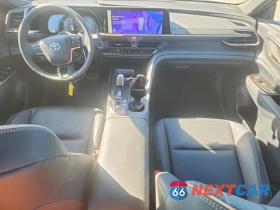 Zdjęcie 8 z 13 samochodu: 2025 TOYOTA CROWN SIGNIA XLE VIN:JTDACAAJ5S3000327 - miniatura