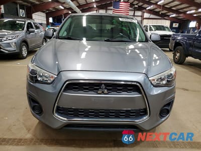 Piąte zdjęcie samochodu w środku: 2015 MITSUBISHI OUTLANDER SPORT ES VIN:4A4AP3AU2FE019737 - miniatura