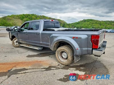 Drugie zdjęcie samochodu z przodu: 2022 FORD F350 SUPER DUTY VIN:1FT8W3DT2NEF77548 - miniatura
