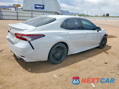 Trzecie zdjęcie samochodu z tyłu: 2024 TOYOTA CAMRY XSE VIN:4T1K61BK2RU129130 - miniatura