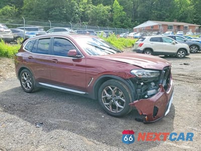 Czwarte zdjęcie samochodu z boku: 2022 BMW X3 XDRIVE30I VIN:5UX53DP03N9L62156 - miniatura