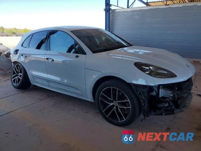 Czwarte zdjęcie samochodu z boku: 2025 PORSCHE MACAN BASE VIN:WP1AA2A53SLB01069 - miniatura