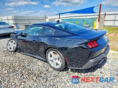 Drugie zdjęcie samochodu z przodu: 2026 FORD MUSTANG VIN:1FA6P8TH3T5106834 - miniatura