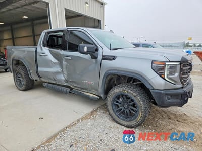 Czwarte zdjęcie samochodu z boku: 2023 GMC SIERRA K1500 AT4X VIN:3GTUUFEL4PG339829 - miniatura