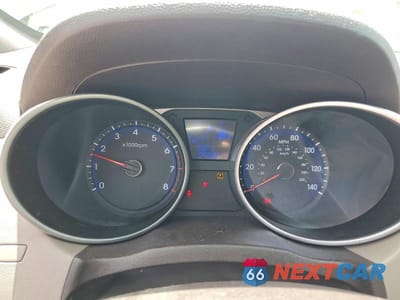 Zdjęcie 9 z 13 samochodu: 2015 HYUNDAI TUCSON LIMITED VIN:KM8JU3AG1FU979238 - miniatura