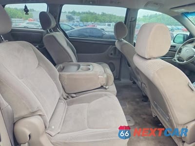 Zdjęcie 10 z 12 samochodu: 2007 TOYOTA SIENNA LE 8-PASSENGER VIN:5TDZK23C27S097082 - miniatura