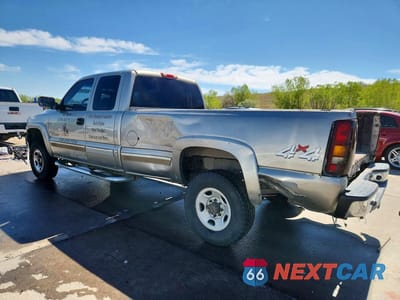 Drugie zdjęcie samochodu z przodu: 2001 CHEVROLET SILVERADO K2500 HEAVY DUTY VIN:1GCHK29191E335380 - miniatura