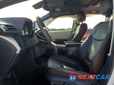 Zdjęcie 7 z 13 samochodu: 2022 TOYOTA SIENNA PLATINUM 7-PASSENGER VIN:5TDERKEC8NS089329 - miniatura