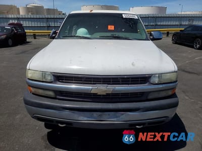 Piąte zdjęcie samochodu w środku: 2000 CHEVROLET SILVERADO K1500 VIN:2GCEK19T9Y1318198 - miniatura