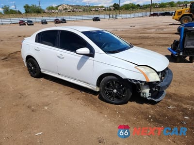 Czwarte zdjęcie samochodu z boku: 2010 NISSAN SENTRA 2.0 VIN:3N1AB6APXAL670286 - miniatura