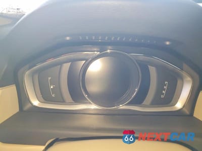 Zdjęcie 9 z 12 samochodu: 2016 VOLVO XC70 T5 PREMIER VIN:YV440MBK6G1252490 - miniatura