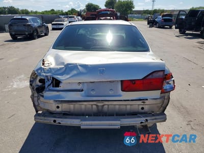 Zdjęcie 6 z 12 samochodu: 1998 HONDA ACCORD EX VIN:1HGCG5652WA093830 - miniatura