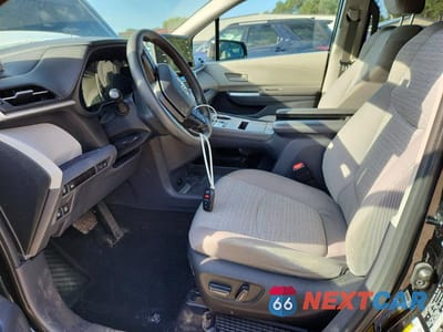 Zdjęcie 7 z 13 samochodu: 2023 TOYOTA SIENNA LE VIN:5TDKSKFC8PS079280 - miniatura